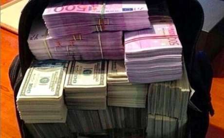 BANK ACCOUNT AND HOUSE/OFFICE MONEY SPELL TO MAKE YOU RICH +256763059888.