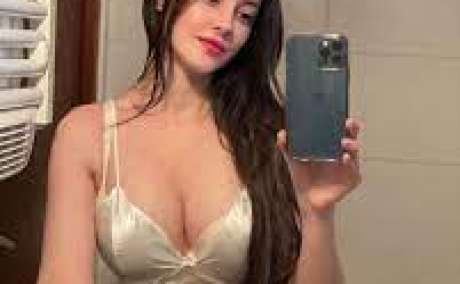 Patel Chowk Metro Call Girls ✤ +91-8447074457 ✤ Call Girls Delhi Escort Service